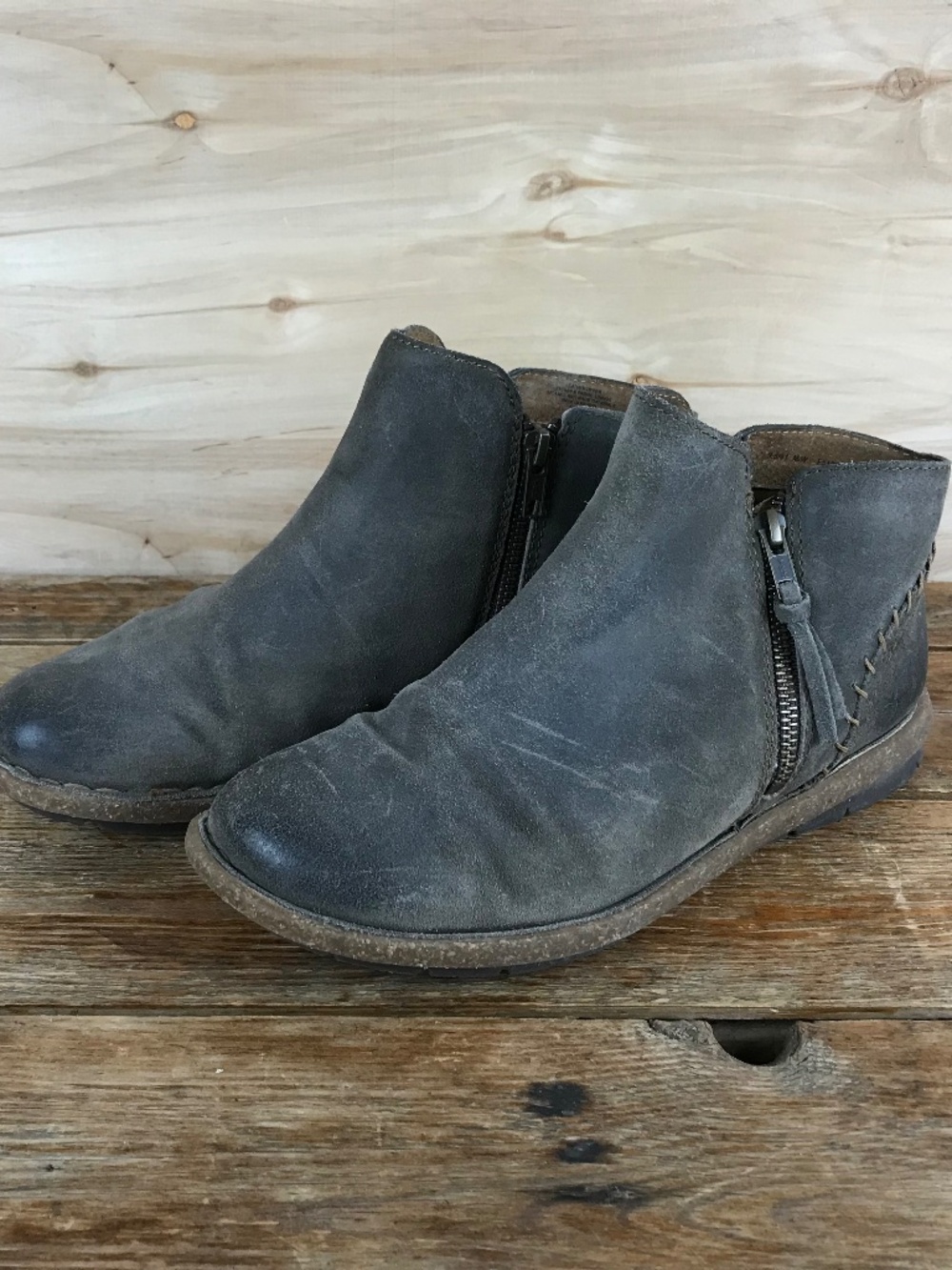 Born Tavar Boots Women's 9.5 M Brown Leather Distressed Ankle Booties Double Zip